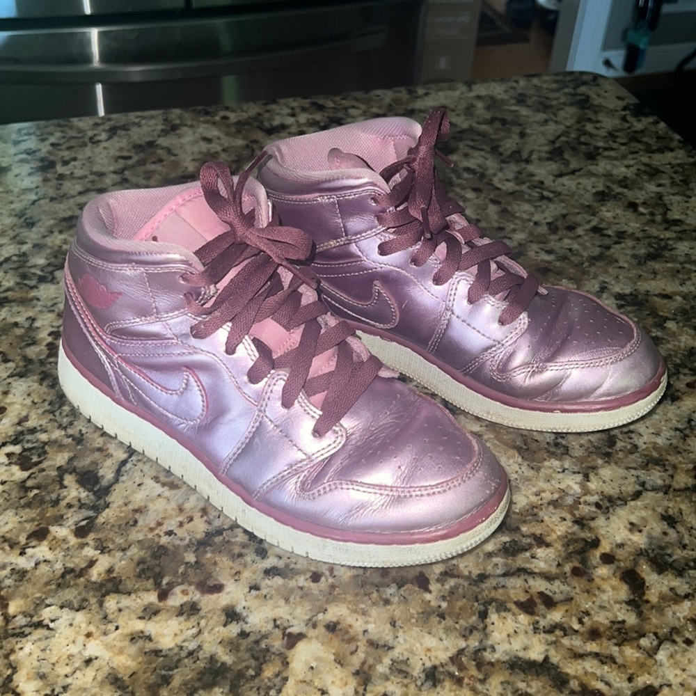 Jordan Kids Sneakers in Pink and Purple